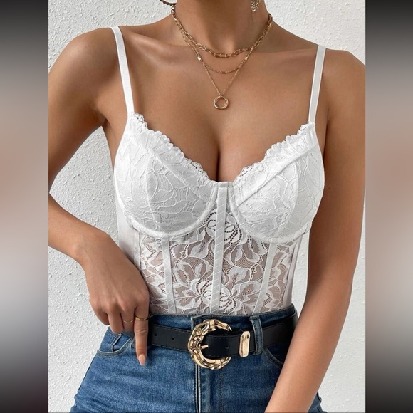 Luxe sexy lace bustier cami bodysuit - Picture 1 of 6